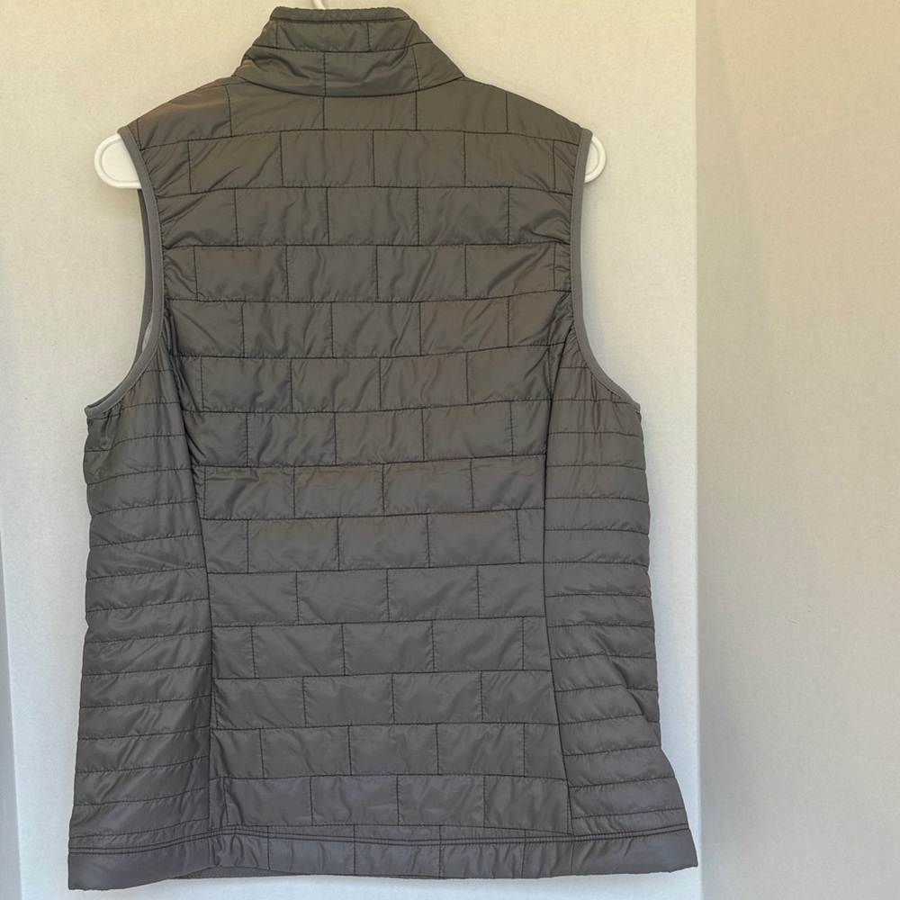 Patagonia Nano puff vest size large - Picture 4 of 4